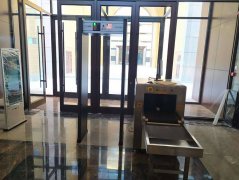 安全檢查要從安裝金屬探測(cè)門開始